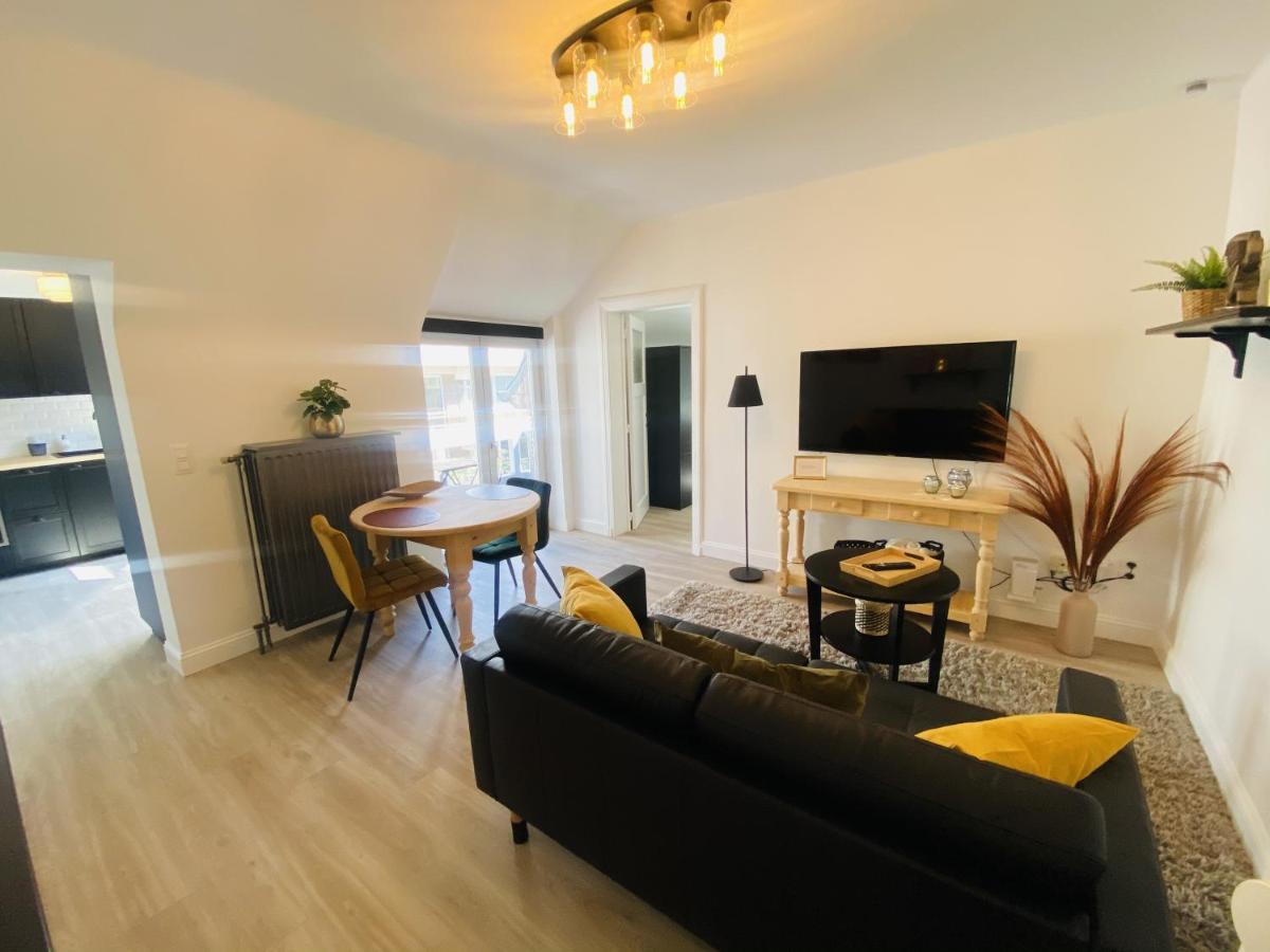 Lovely, Renovated Appartment, Near The Beach. De Haan Exterior photo